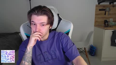 Jayce online show from 10/21/25, 08:37