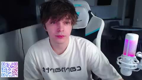 Snapshot of jayce_icestone chatting on 07/03/26, 04:02 Jayce online show from 07/03/26, 04:02
