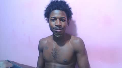 Snapshot of jaycolinss chatting on 12/02/24, 01:36 jaycollins online show from 12/02/24, 01:36