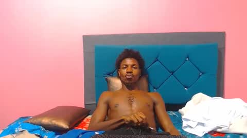 Snapshot of jaycolinss chatting on 12/31/24, 04:38 jaycollins online show from 12/31/24, 04:38