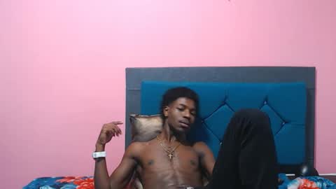 Snapshot of jaycolinss chatting on 01/01/25, 02:52 jaycollins online show from 01/01/25, 02:52