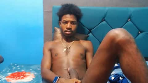 Snapshot of jaycolinss chatting on 01/13/25, 04:41 jaycollins online show from 01/13/25, 04:41