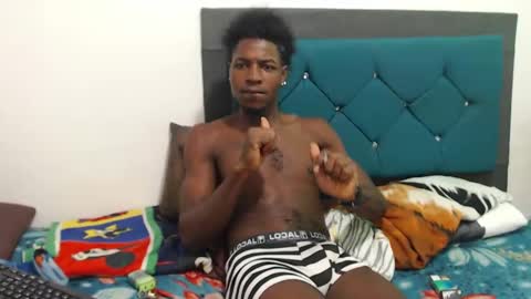 Snapshot of jaycolinss chatting on 02/21/25, 07:54 jaycollins online show from 02/21/25, 07:54