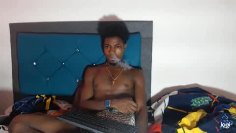 Snapshot of jaycolinss chatting on 02/28/25, 11:14 jaycollins online show from 02/28/25, 11:14