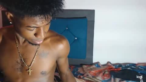 Snapshot of jaycolinss chatting on 03/02/25, 04:07 jaycollins online show from 03/02/25, 04:07