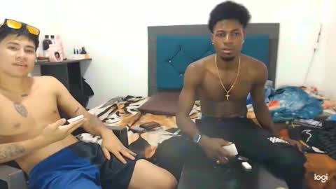 Snapshot of jaycolinss chatting on 03/09/25, 03:01 jaycollins online show from 03/09/25, 03:01