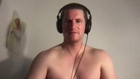 Snapshot of jaycup1989 chatting on 12/21/25, 04:14 jaycup1989 online show from 12/21/25, 04:14