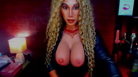 Snapshot of jayetan chatting on 10/14/25, 12:06 jayetan online show from 10/14/25, 12:06