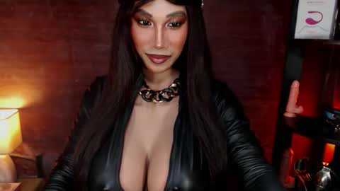 Snapshot of jayetan chatting on 11/19/25, 10:26 jayetan online show from 11/19/25, 10:26