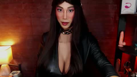 Snapshot of jayetan chatting on 11/20/25, 01:55 jayetan online show from 11/20/25, 01:55