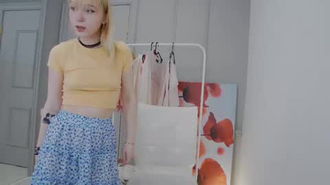 Snapshot of jayne_weyne chatting on 12/02/25, 11:26 Jayne online show from 12/02/25, 11:26