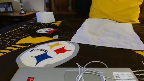 Snapshot of jayscott57 chatting on 12/17/24, 07:48 Jay online show from 12/17/24, 07:48