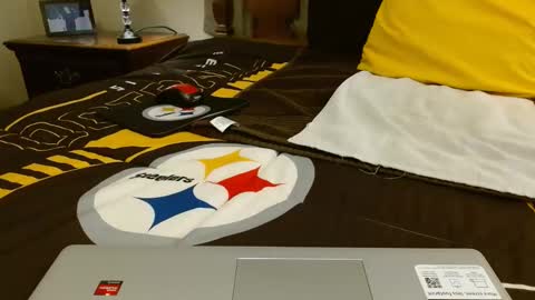 Snapshot of jayscott57 chatting on 12/21/24, 07:27 Jay online show from 12/21/24, 07:27