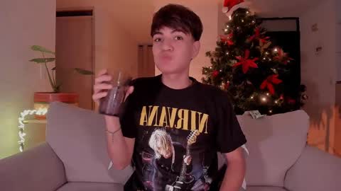 Snapshot of jaythomax chatting on 12/01/24, 08:42 jaythomax online show from 12/01/24, 08:42