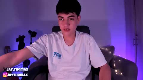 Snapshot of jaythomax chatting on 02/01/25, 04:14 jaythomax online show from 02/01/25, 04:14