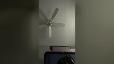 jayy1997980555 online show from 08/06/26, 08:22