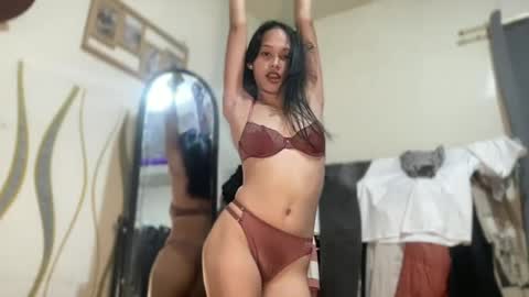 Snapshot of jazh21 chatting on 06/19/26, 04:17 jash online show from 06/19/26, 04:17