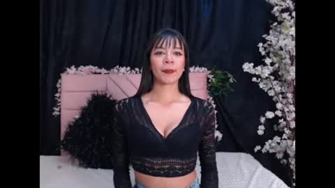 jazmin_crown online show from 08/01/26, 12:26
