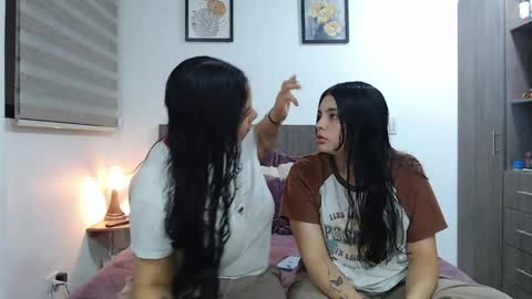 Jazmin and Scarlett online show from 03/28/26, 09:42