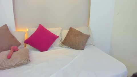 Snapshot of jazmin_flores1 chatting on 02/28/26, 12:11 Jazmin online show from 02/28/26, 12:11