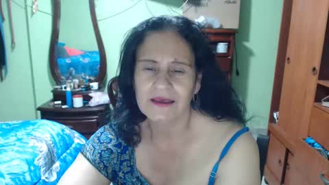 Snapshot of jazmin_rios chatting on 01/20/25, 11:43 jazmim online show from 01/20/25, 11:43