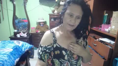 Snapshot of jazmin_rios chatting on 02/28/25, 11:47 jazmim online show from 02/28/25, 11:47