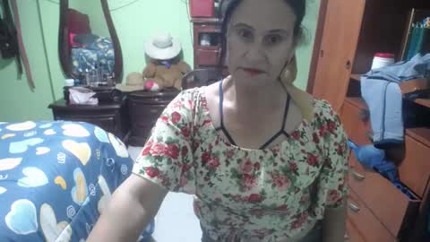 Snapshot of jazmin_rios chatting on 03/01/25, 10:21 jazmim online show from 03/01/25, 10:21