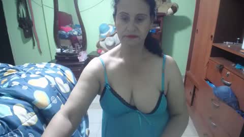 Snapshot of jazmin_rios chatting on 03/03/25, 12:37 jazmim online show from 03/03/25, 12:37
