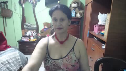 Snapshot of jazmin_rios chatting on 09/30/25, 12:59 jazmim online show from 09/30/25, 12:59