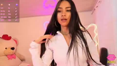 Snapshot of jazmin_tay chatting on 10/06/25, 11:40 Jazmin online show from 10/06/25, 11:40