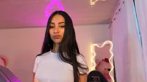 Snapshot of jazmin_tay chatting on 10/07/25, 11:40 Jazmin online show from 10/07/25, 11:40