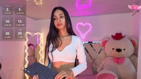 Snapshot of jazmin_tay chatting on 10/12/25, 11:42 Jazmin online show from 10/12/25, 11:42