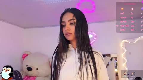 Jazmin  online show from 11/24/25, 12:05