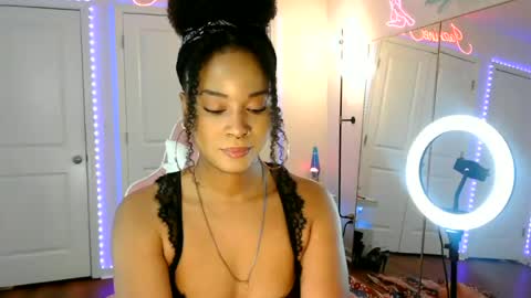 Jazmine Fox online show from 07/07/26, 08:13