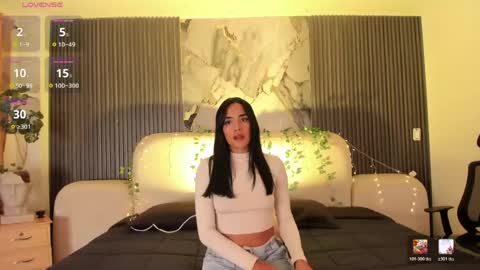 Snapshot of jazminrusso_ chatting on 05/10/26, 05:12 Jazminrusso online show from 05/10/26, 05:12