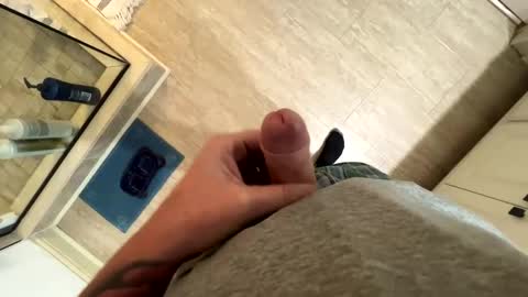 Snapshot of jbigblue chatting on 12/28/24, 12:04 jbigblue online show from 12/28/24, 12:04