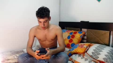 Snapshot of jbunny03 chatting on 11/14/25, 12:42 Lin online show from 11/14/25, 12:42