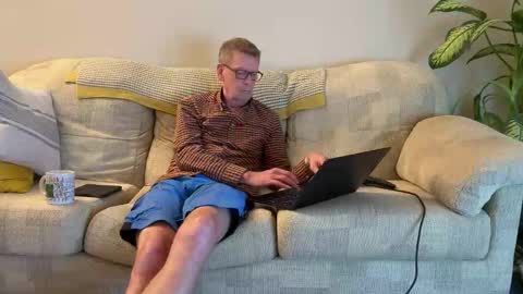 Jon online show from 10/28/25, 05:59