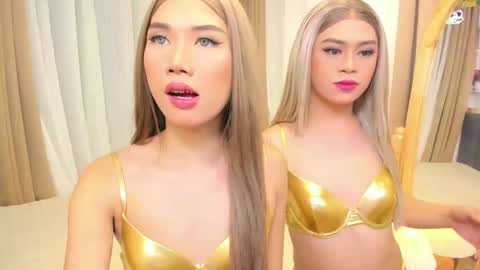 Snapshot of jchugecock chatting on 11/22/25, 02:49 jchugecock online show from 11/22/25, 02:49