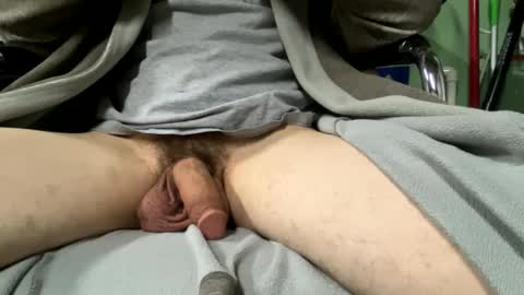 Snapshot of jdawg1366 chatting on 11/15/25, 03:04 Gladiator online show from 11/15/25, 03:04