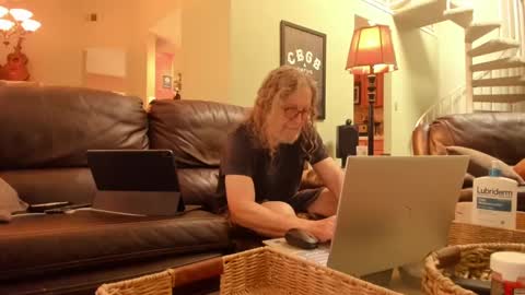 Snapshot of jdineuless chatting on 09/09/25, 01:54 JDinEuless online show from 09/09/25, 01:54