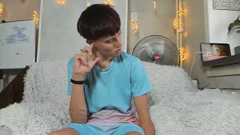 Angel online show from 07/31/26, 10:09