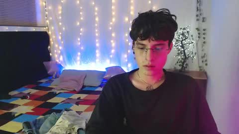 jeam_hot online show from 12/30/24, 01:04