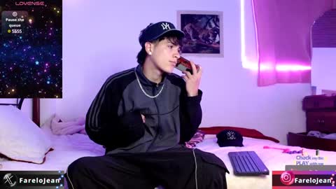 Snapshot of jeanfarelo chatting on 12/17/24, 07:29 Jean online show from 12/17/24, 07:29