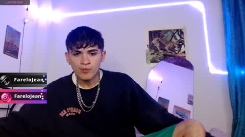 Snapshot of jeanfarelo chatting on 01/13/25, 05:12 Jean online show from 01/13/25, 05:12