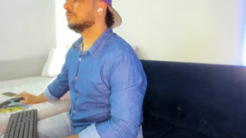 Jean alex  online show from 07/26/26, 12:19