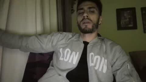 Snapshot of jeanpierbello7 chatting on 12/22/24, 01:34 jean pier bello Silva online show from 12/22/24, 01:34