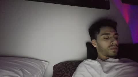 Snapshot of jeanpierbello7 chatting on 02/01/25, 11:21 jean pier bello Silva online show from 02/01/25, 11:21