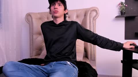 Snapshot of jeanram018 chatting on 03/05/25, 11:38 jeanram018 online show from 03/05/25, 11:38