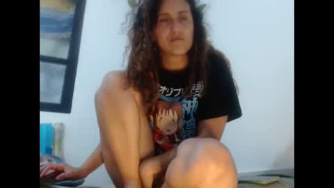 Snapshot of jeans_and_emma chatting on 10/01/25, 01:55 jeans_and_emma online show from 10/01/25, 01:55